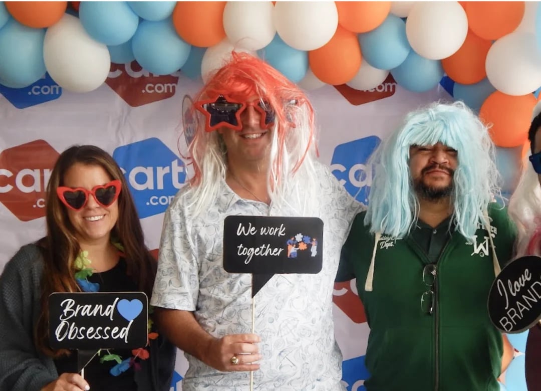 Cart.com customer engagement service